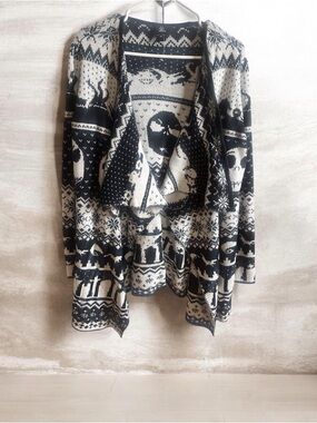 Hot Topic Black and Cream Fair Isle Open Cardigan